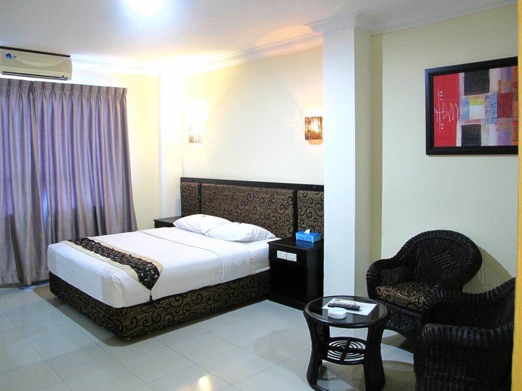 Gaja Hotel Pekanbaru Exteriér fotografie