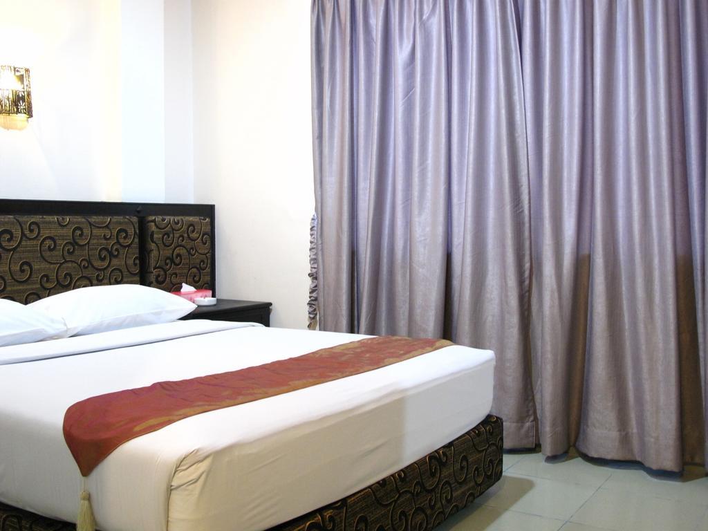 Gaja Hotel Pekanbaru Exteriér fotografie