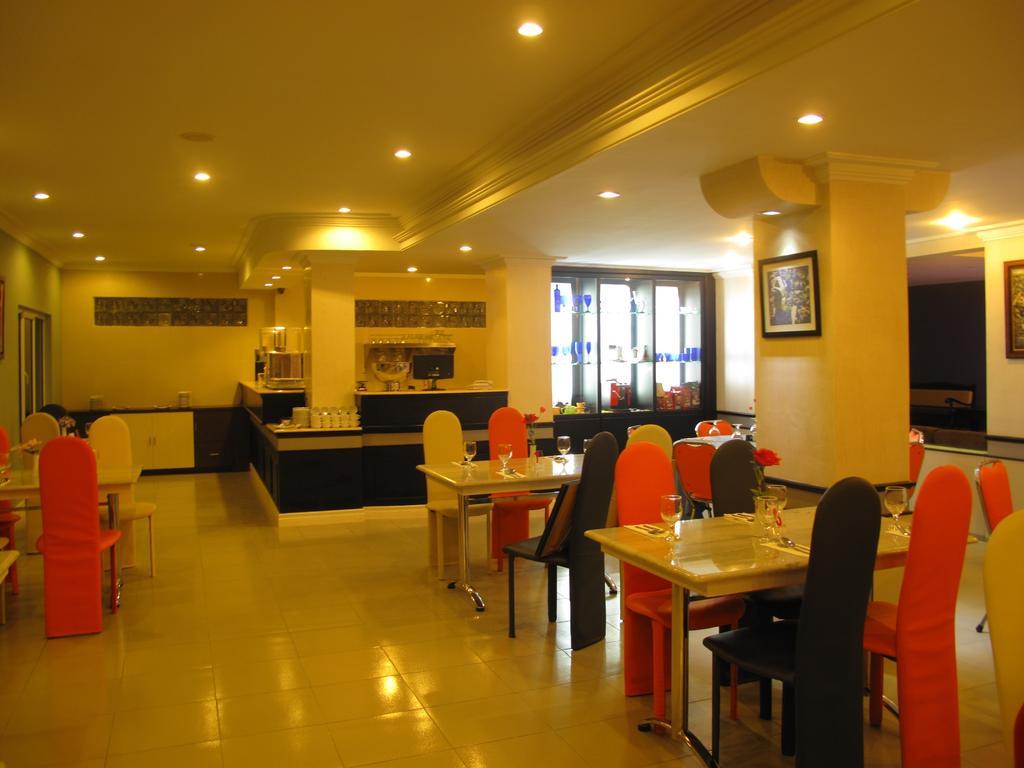 Gaja Hotel Pekanbaru Exteriér fotografie